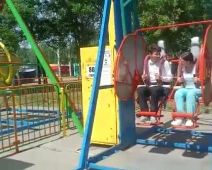 7б сынып оқушылары"Металлург" саябағына барды. Учащиеся 7б класса посетили парк «Металлург»