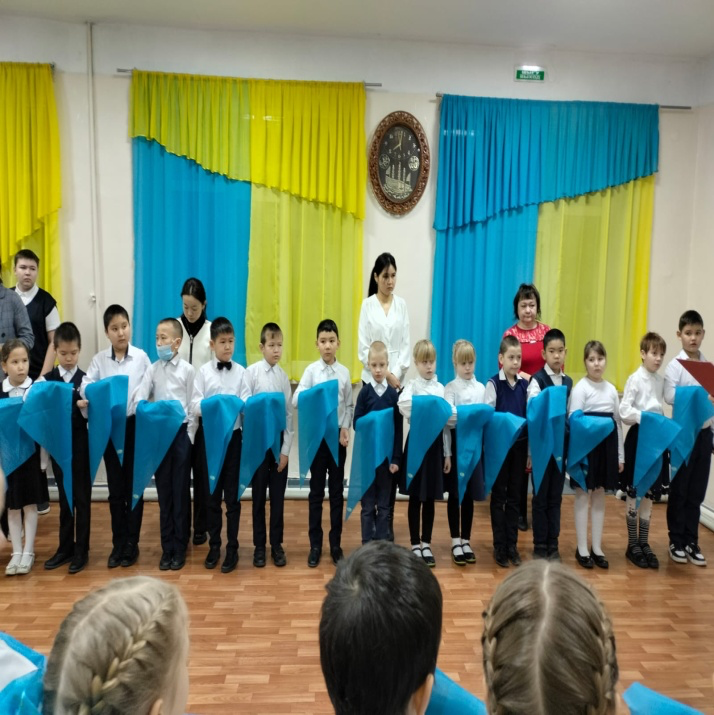Мектеп-интернатта "Жас Ұлан" және "Жас Қыран" Республикалық бірыңғай балалар-жасөспірімдер ұйымының қатарына салтанатты түрде арнау өтті.